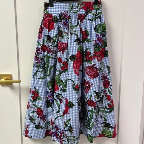 Zara Blue and Red Floral A-Line Skirt - Picture 2 of 6